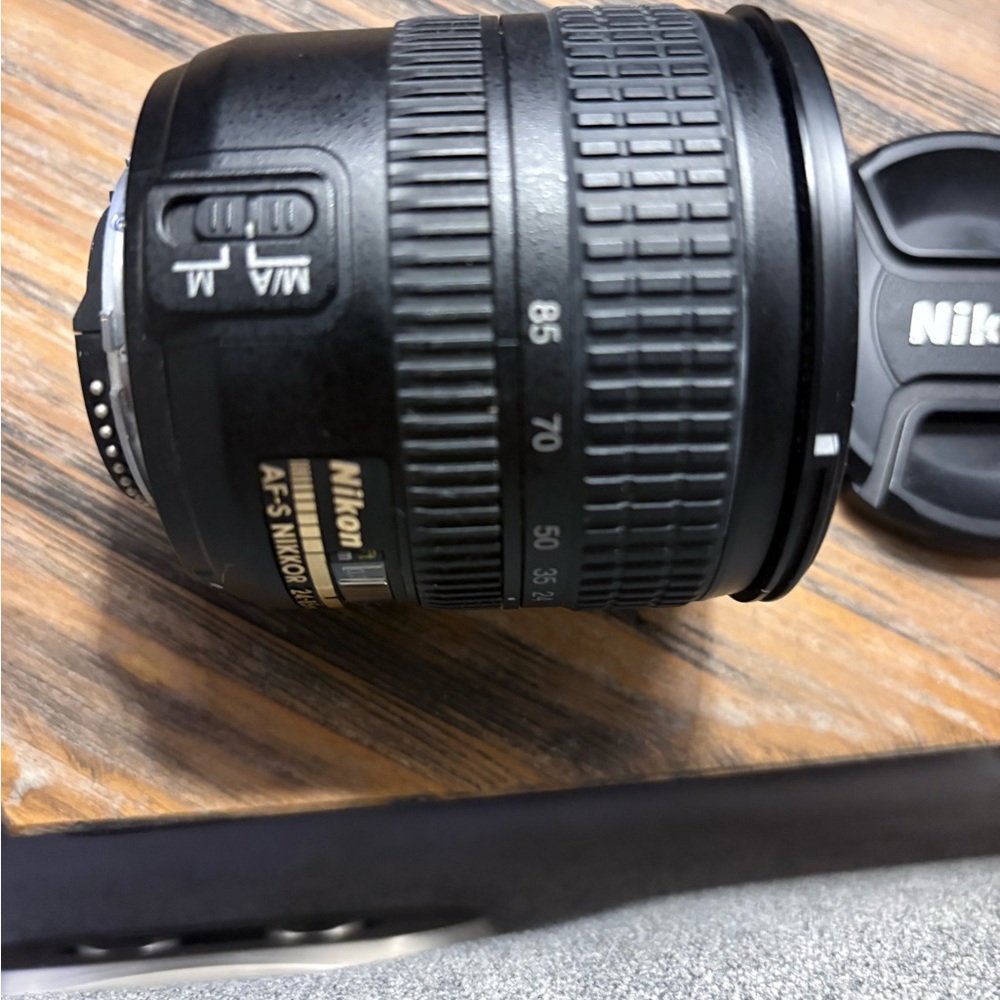 Nikon AF-S NIKKOR 24–85mm f/3.5–4.5G ED Zoom Lens – Clean Glass, Great Condition - Picture 7 of 7